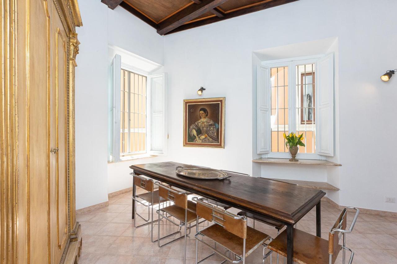 Amazing Historical Apartment - Jewish Ghetto Рим Екстериор снимка