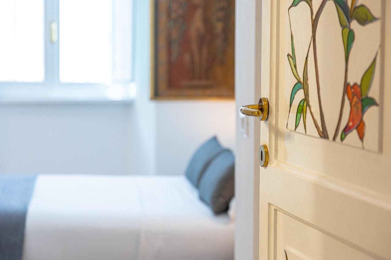 Amazing Historical Apartment - Jewish Ghetto Рим Екстериор снимка