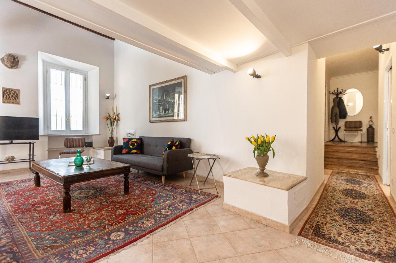 Amazing Historical Apartment - Jewish Ghetto Рим Екстериор снимка