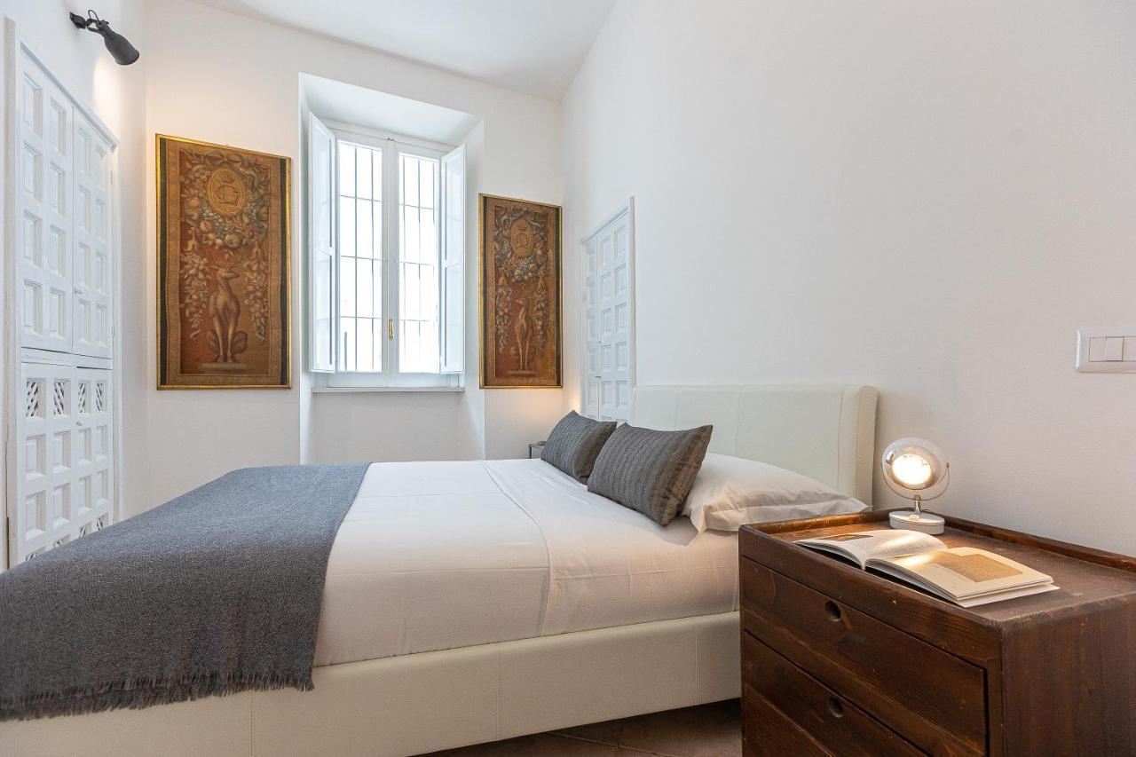 Amazing Historical Apartment - Jewish Ghetto Рим Екстериор снимка