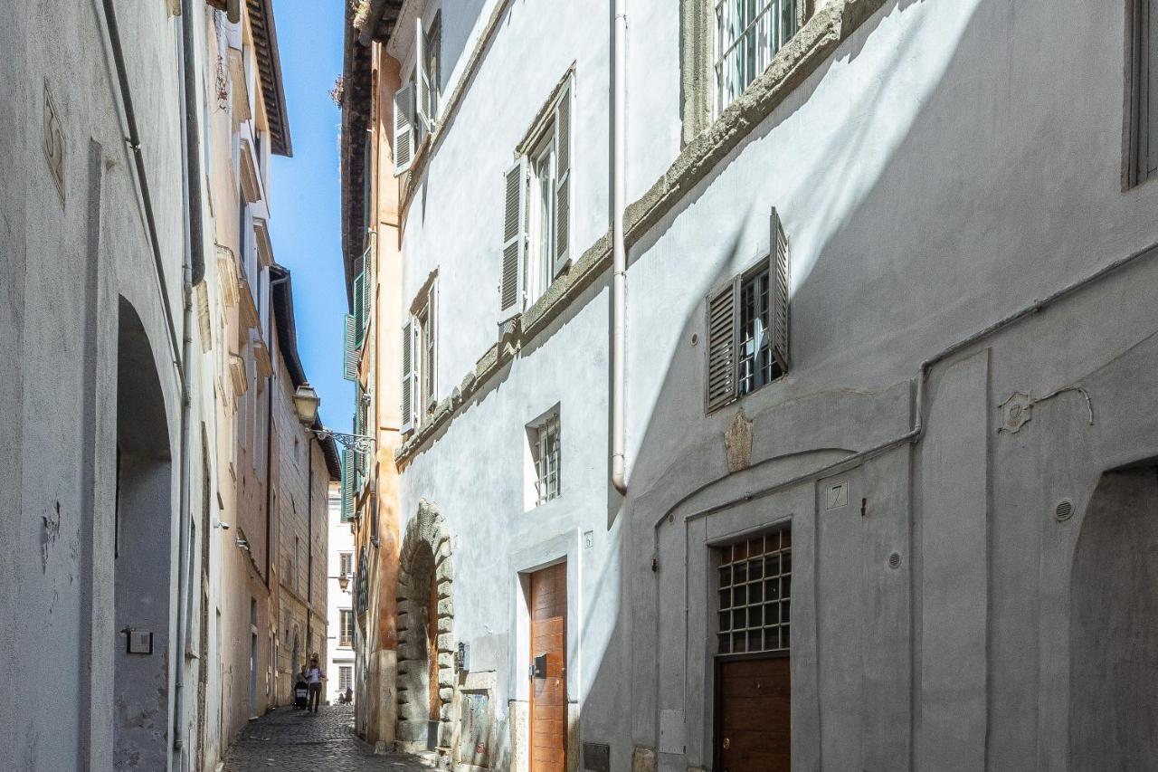 Amazing Historical Apartment - Jewish Ghetto Рим Екстериор снимка